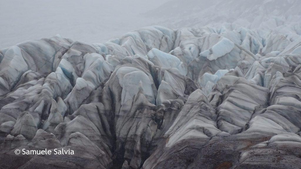 Il ghiacciaio Svínafellsjökull in Islanda.