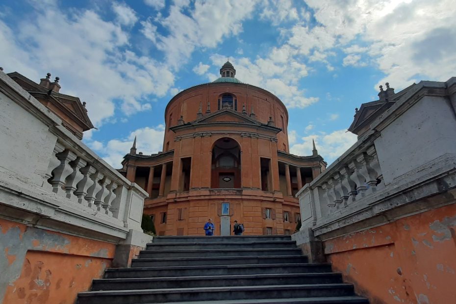 Il Santuario della Beata Vergine di San Luca a Bologna.