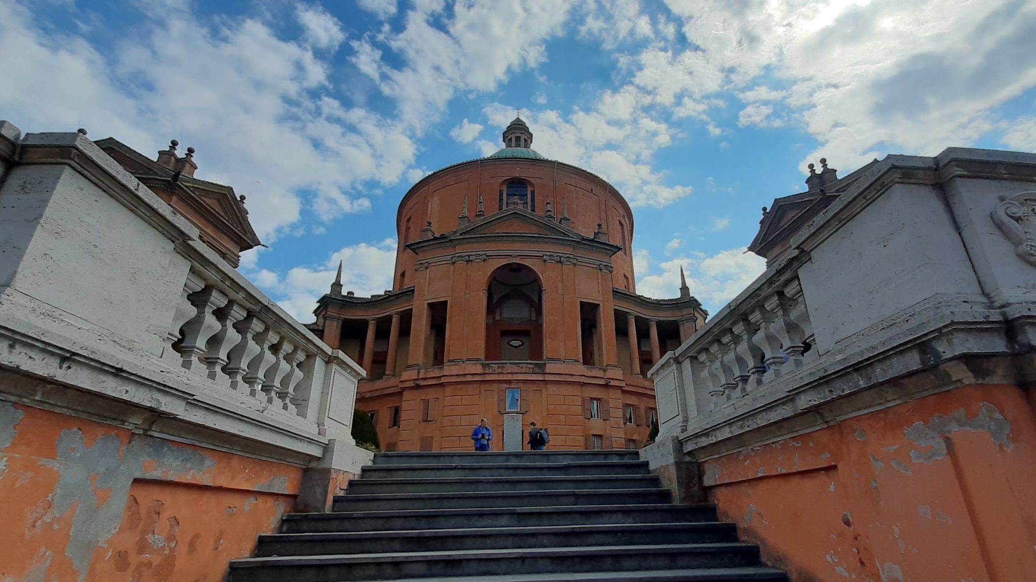 Il Santuario della Beata Vergine di San Luca a Bologna.