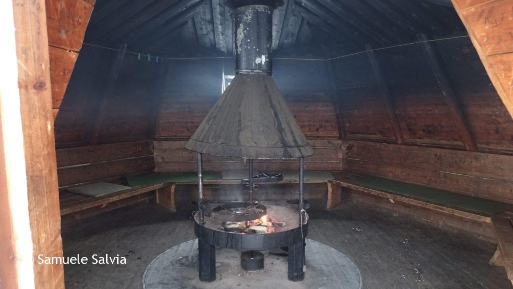 L'interno di una kota finlandese.