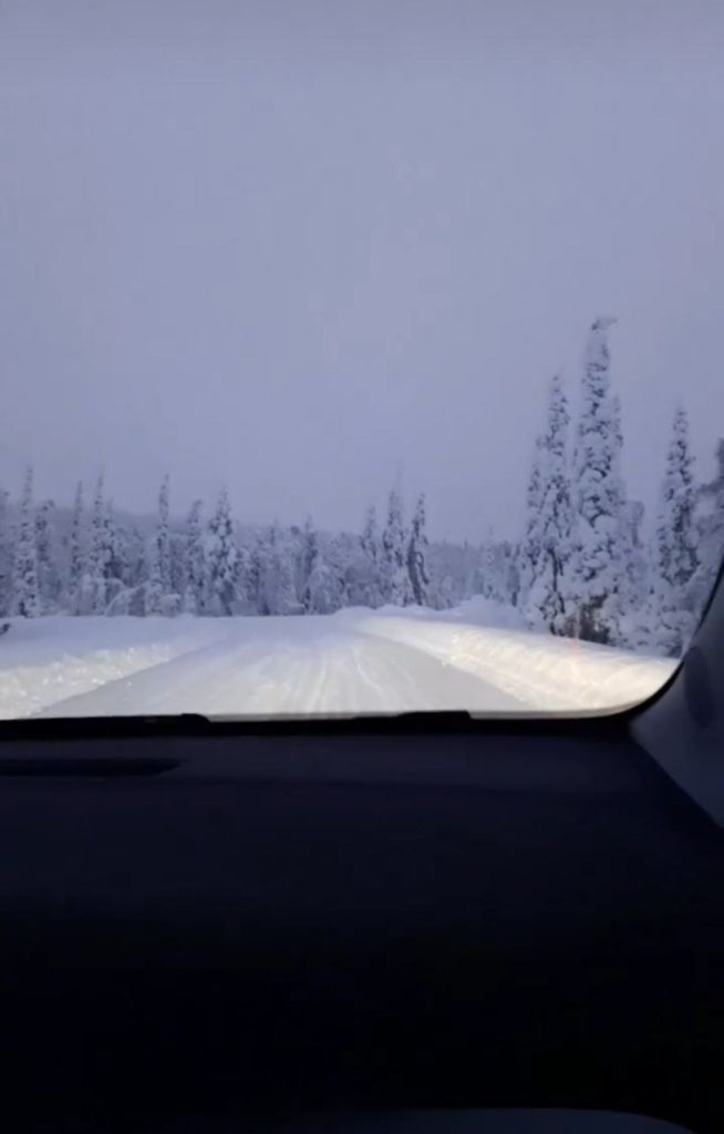 Lapponia, condizione delle strade nei pressi del parco nazionale di Pallas-Yllästunturi.