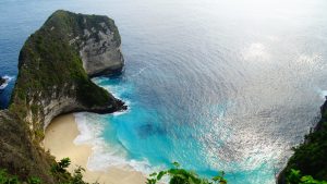 La scogliera di Kelingking, uno dei punti panoramici più famosi di Bali.