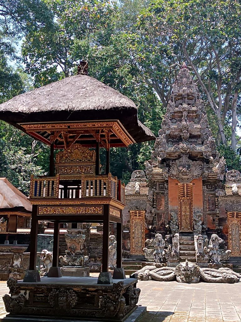 Il tempio situato all'interno della Monkey Forest, a Ubud, la capitale culturale di Bali.