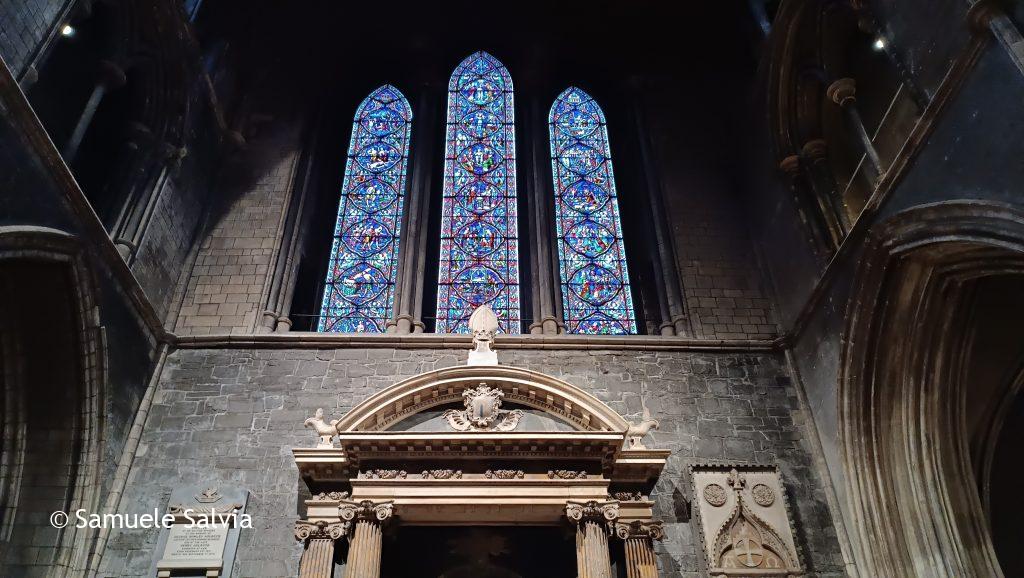 Le vetrate della Cattedrale di St. Patrick sono assolutamente tra le cose da vedere a Dublino.