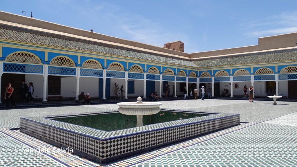 La "sala d'onore", un cortile interno al Palazzo El Bahia di Marrakech.