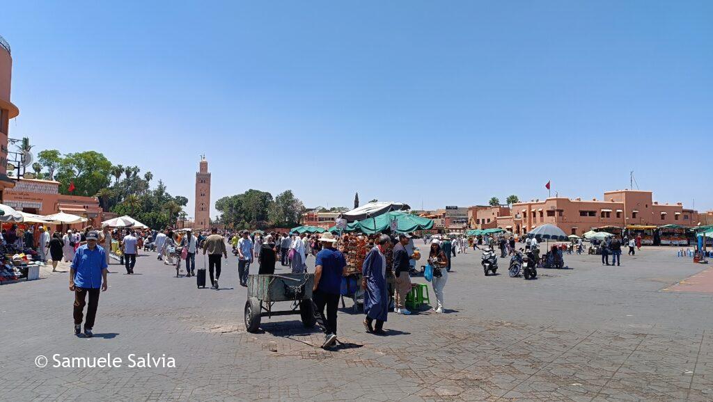 Marrakech, la Piazza Jemaa El Fna: il cuore pulsante del commercio della città marocchina.