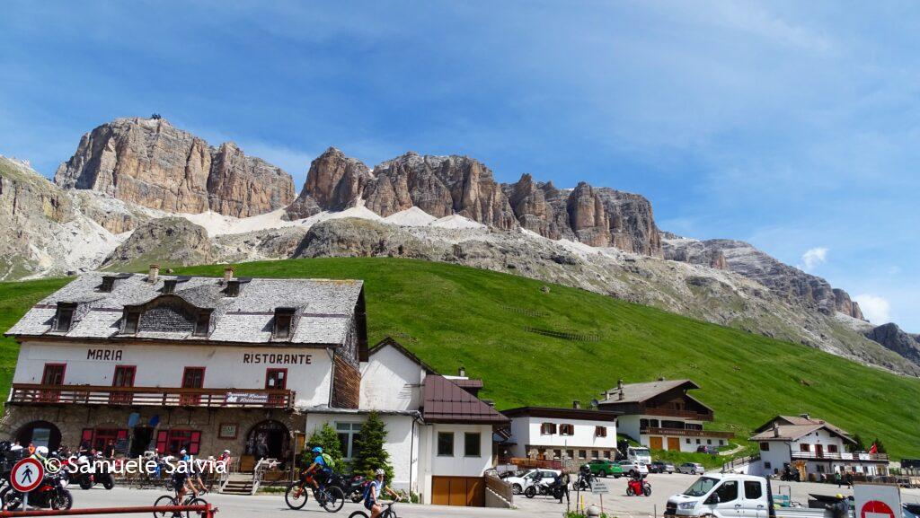 Il Passo Pordoi, uno dei più celebri delle Dolomiti.