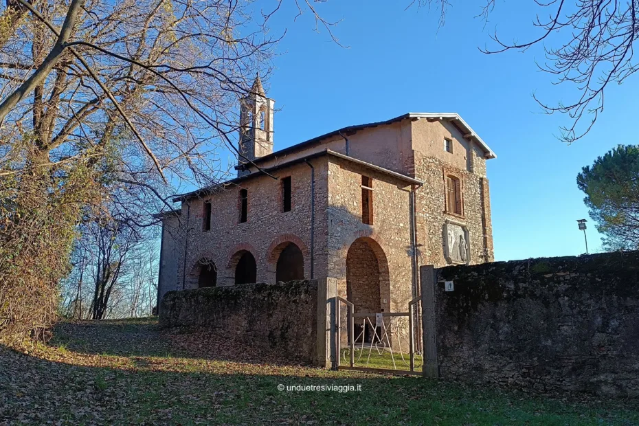 monte useria, bisuschio, arcisate, brenno useria, varese, montagna, trekking, escursione, hiking, trekking varese, passeggiate varese, valceresio, chiesetta monte useria, santuario monte useria