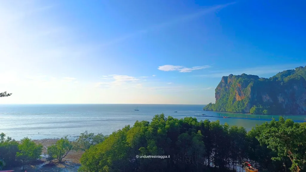 thailandia, asia, sud-est asiatico, sud est asia, indocina, viaggio, viaggi, viaggio in thailandia, cosa fare in thailandia, cosa vedere in thailandia, grab, come funziona grab, consigli thailandia, krabi, cosa fare a krabi, cosa vedere a krabi, dove dormire a krabi, railay beach, phra nang beach, bat cave thailandia, grotta dei pipistrelli thailandia, railay est, railay ovest, come arrivare a railay beach, railay beach thailandia