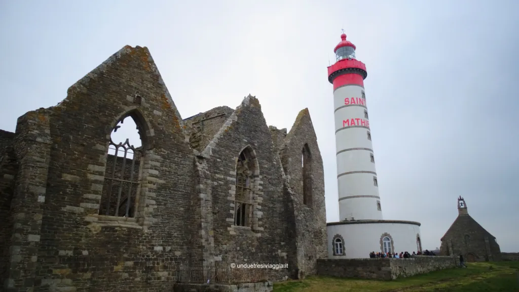 francia, bretagna, europa, viaggi, cosa vedere in bretagna, cosa fare in bretagna, strada dei fari bretagna, brest, strada dei fari, finistère, fari bretagna, faro petit minou, faro le four, faro kermorvan, faro di kermorvan, faro di pierres noires, phare du four, faro saint mathieau, Abbaye Saint-Mathieau de Fine-Terre